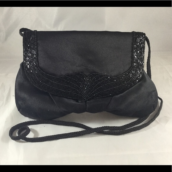 La Regale beaded purse